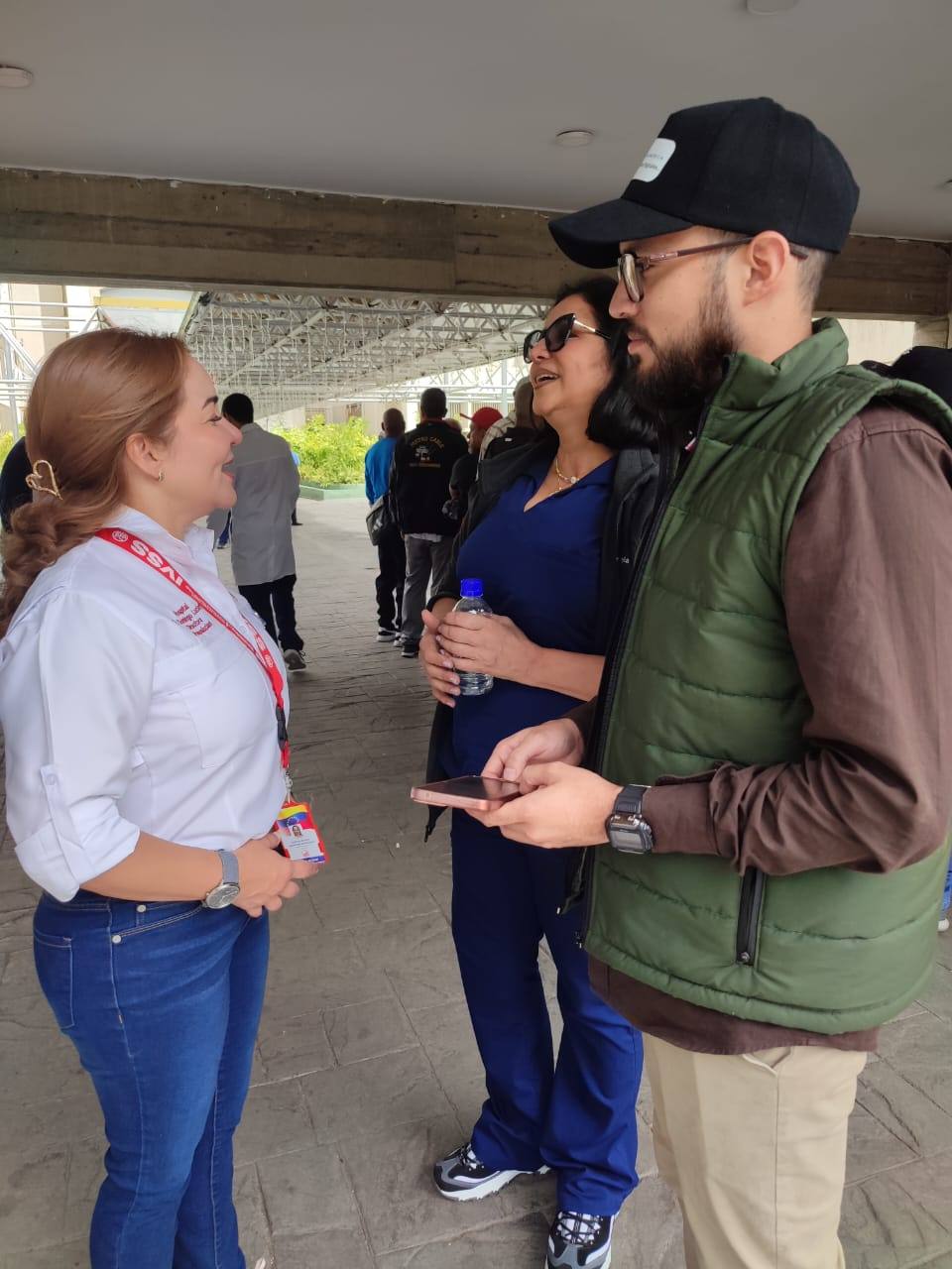 Operación en sitio. Acompañamiento directo durante la jornada para sostener el flujo operativo.